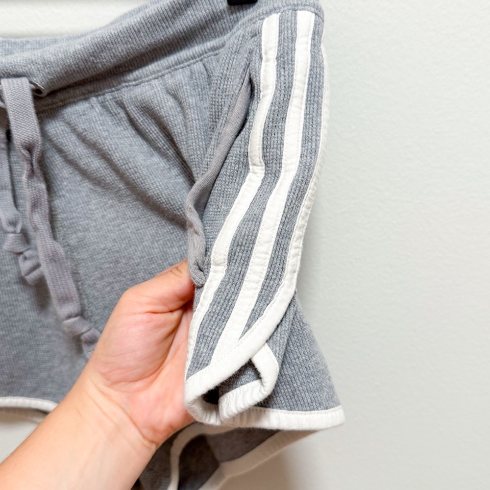 Adidas originals blue version waffle knit crop top dolphin hem shorts set gray M - Picture 13 of 16